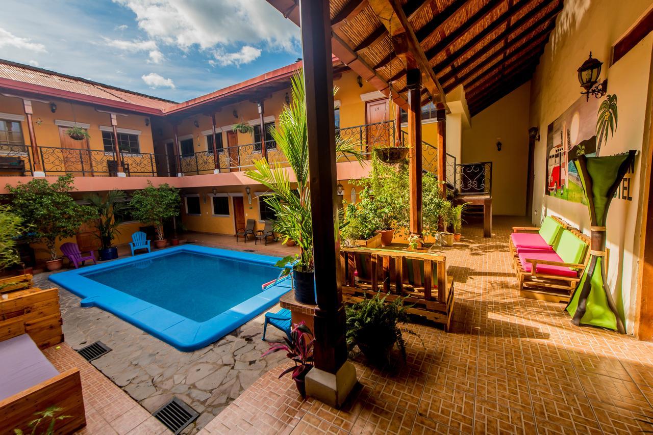 Fullmoon Hotel Гранада Экстерьер фото