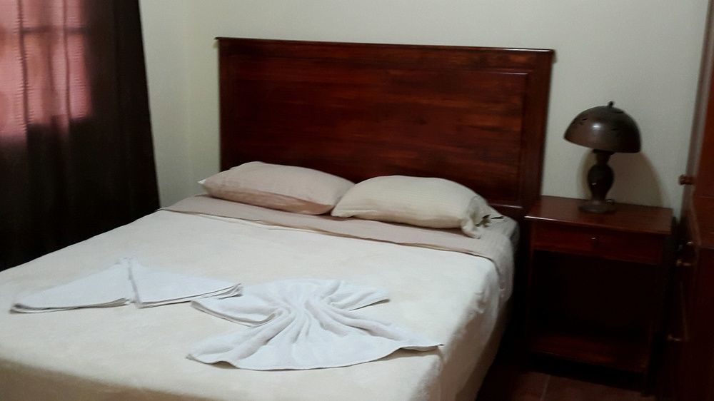 Fullmoon Hotel Гранада Экстерьер фото